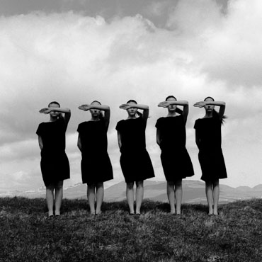 Marianna Mörköre och Maria Arnell, Fragmented Unison, 2006